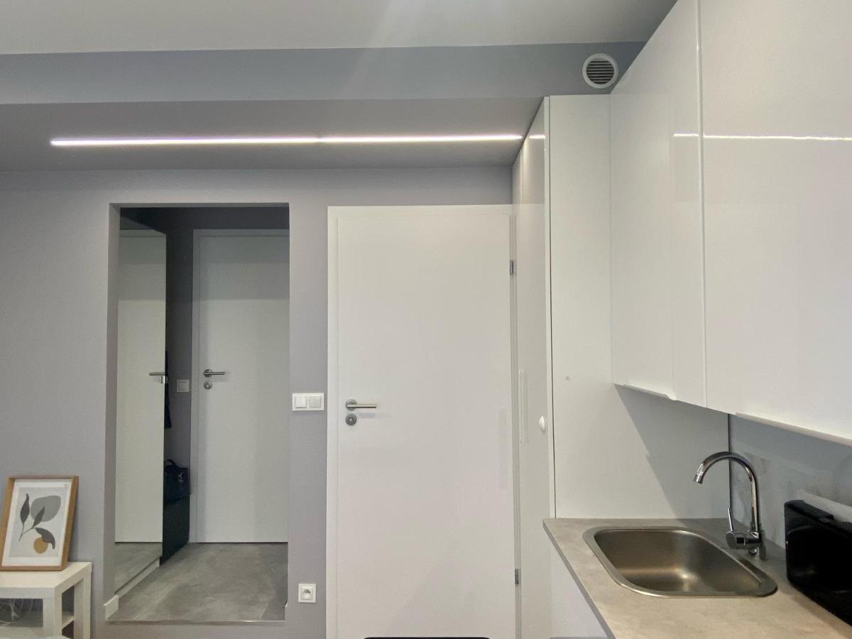 Enes Apartments Legnicka Street A Wroclaw Luaran gambar